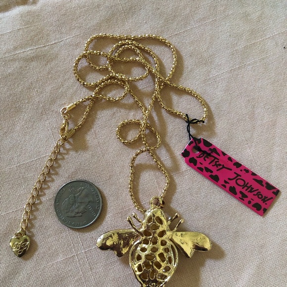NWT Betsey Johnson Bee Necklace - Picture 8 of 8